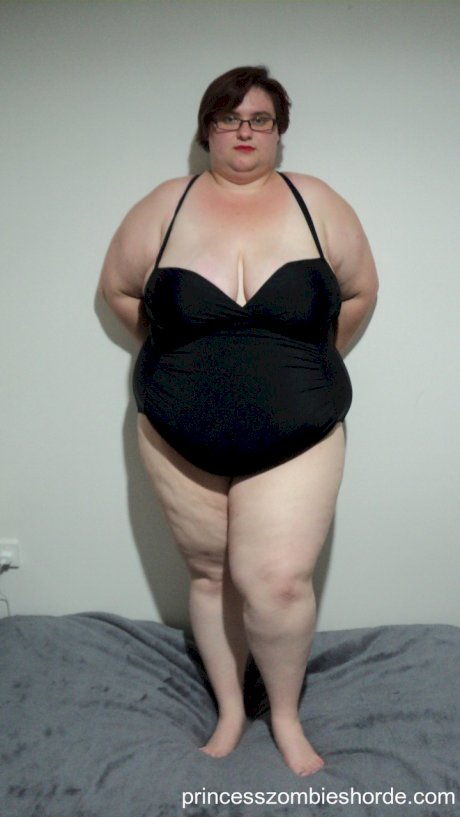 BBW amateur LaLa Delilah in black lingerie showing off her large saggy breasts