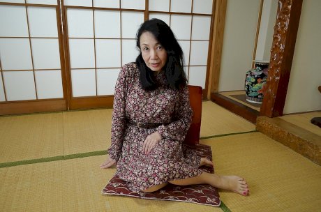 Close up hairy pussy shots of mature Asian lady Tsuyako Miyataka