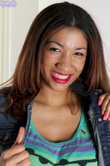 Hot black college girl Jade Richardson poses nude for next year's tuition