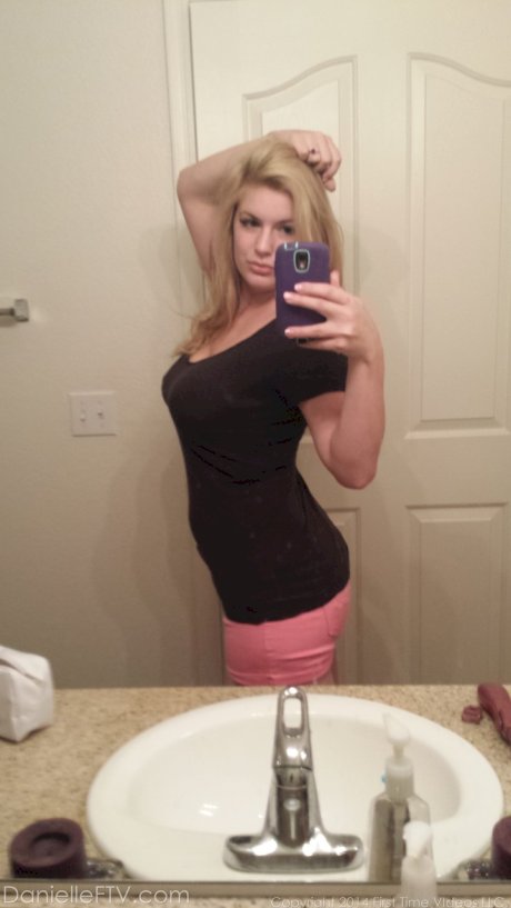 Amateur model Danielle Ftv takes non nude selfies in a variety of outfits