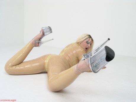 Clear Beauty Pt03Big boobs,High heels,Latex