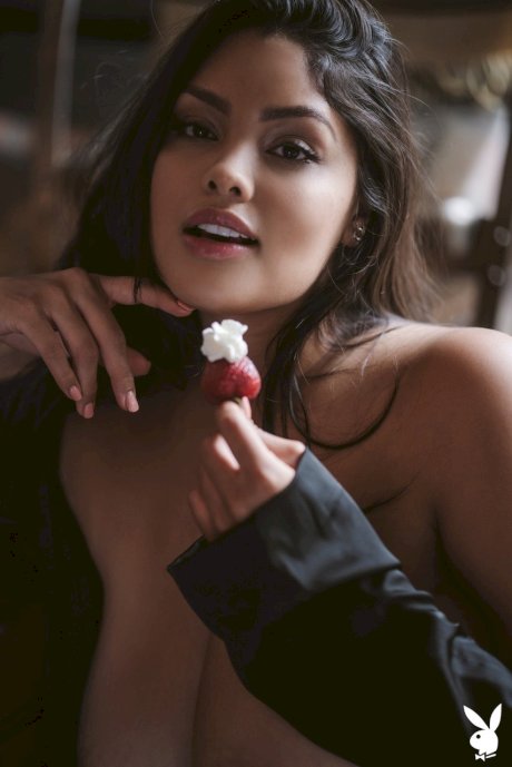 Stunning Mexican babe with big tits Jocelyn Corona showing off at her house