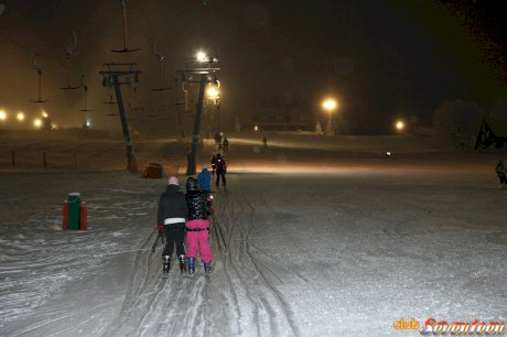 Teen girls explore the joys of lesbian sex after hitting the slopes