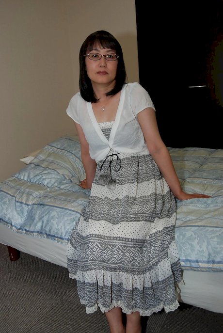 Shy asian lady in glasses strips down and has some pussy vibing fun