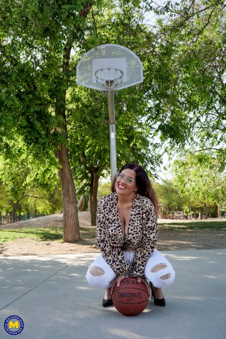 Busty plumper Lya Lips does anal with a basketball player