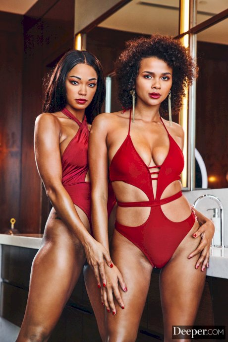 Stunning ebonies Alina Ali and Harley Dean share a fat white dick