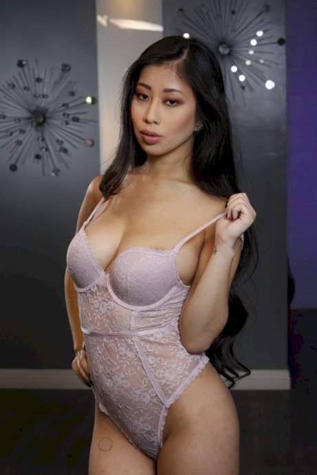 Fantastic Asian pornstar Jade Kush gives a blowjob and rides a dick