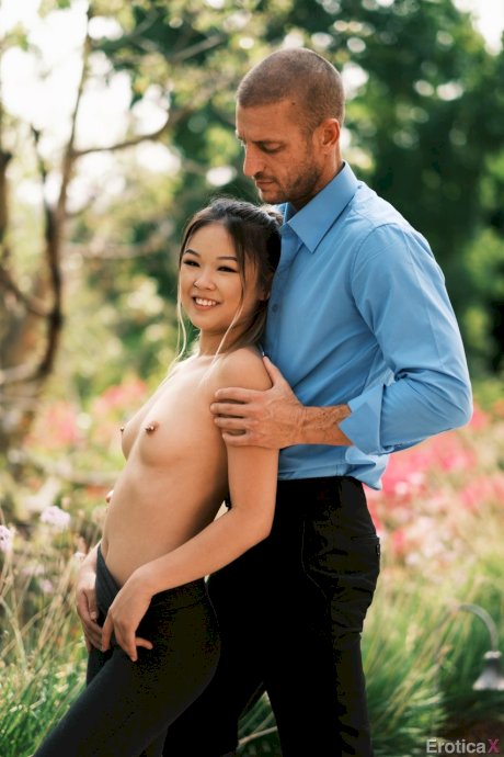 Erotica X Lulu Chu, Ryan Mclane