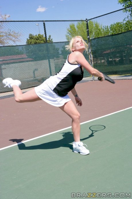 Hot American tennis player Savannah Stern reveals her fakes and gets rammed
