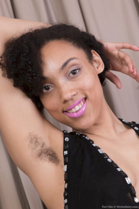 Afro-American babe Tori Chic showing off her hairy body and bushy crotch