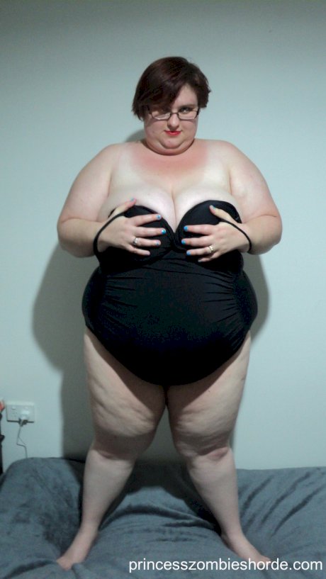 BBW amateur LaLa Delilah in black lingerie showing off her large saggy breasts