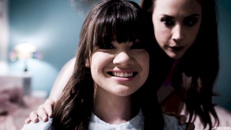 American teen Alison Rey gets orally pleased and screwed by her stepdad