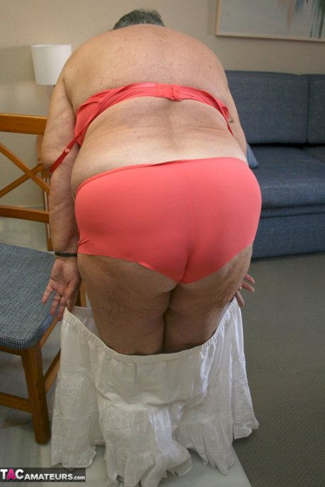 Sassy SSBBW Grandma Libby bends over naked to how off her huge fatty ass