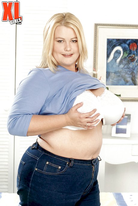 Obese blonde female Lou Lou unveiling massive saggy boobs and butt