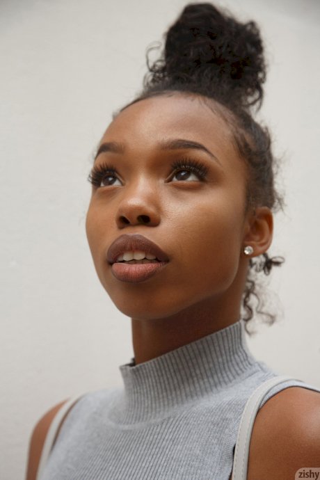 Sexy braless ebony teen Asia Amour getting naughty at the store