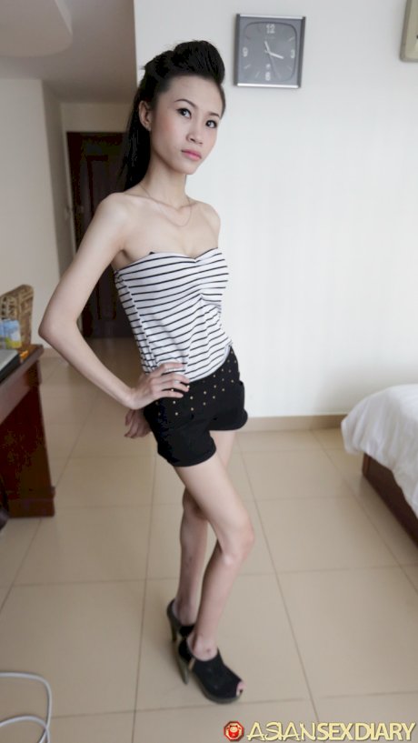 Amateur Asian babe Tuyet flaunts her body before getting pounded in POV