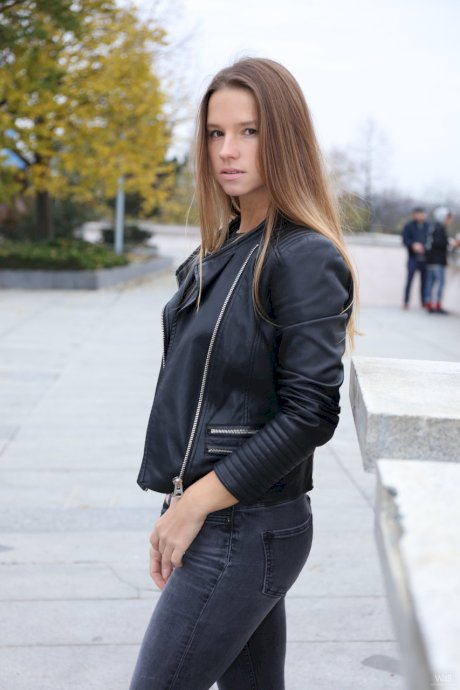 Watch 4 Beauty Vanessa Mio