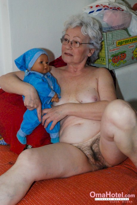 Cock-craving granny Agnes pleasuring her hairy pussy with a dildo