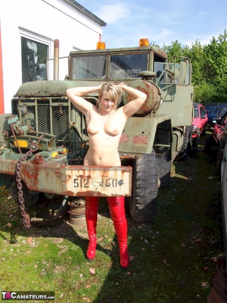 TAC Amateurs featuring Sweet Susi Nude XXX