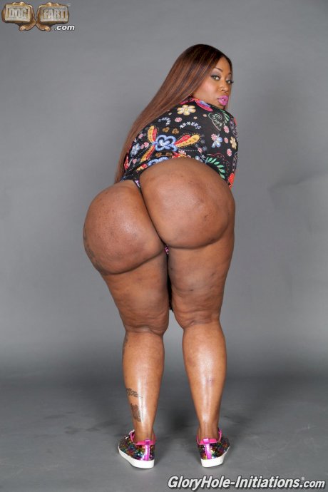 Fat black woman with a huge ass spits out jizz after gloryhole action