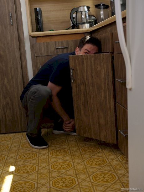Delicious Latina teen Sophia Leone gives her cute plumber an amazing blowjob