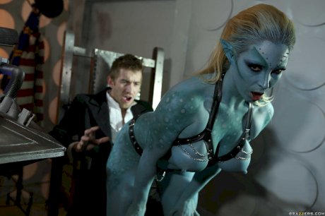 Fake titted mutant Victoria Summers gives head and gets banged by her inventor