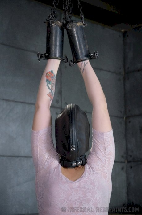 White girl Josi Valentine is fitted with anal hook and pussy clamps in dungeon