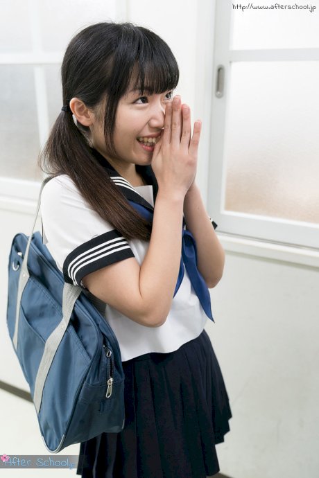 Japanese schoolgirl in pigtails facesits & gives teacher a handjob in class