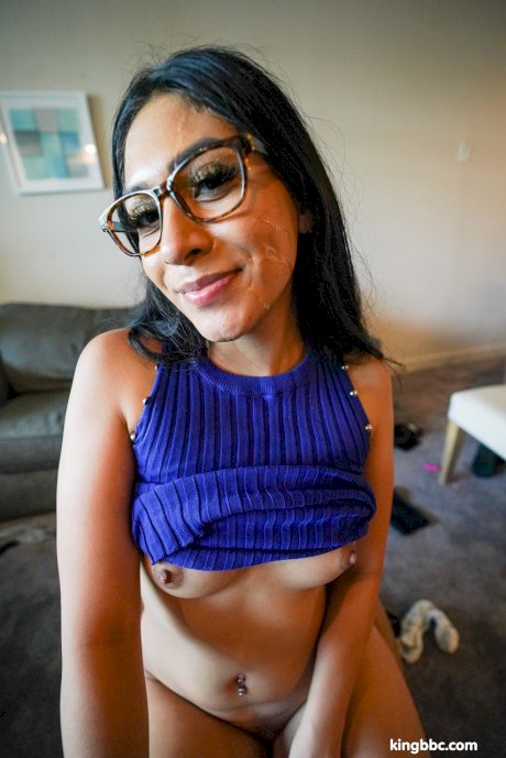 Blue-haired therapist Kimberlee Love blows a tall black guy's huge boner