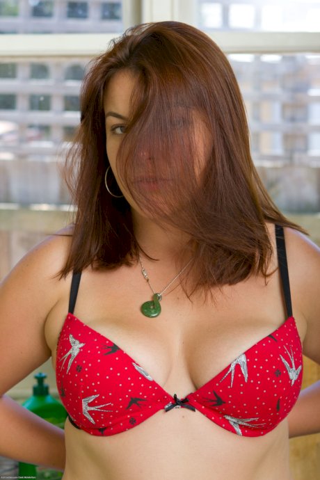 American fatty Sequoia stripping and playing with her long pussy hair