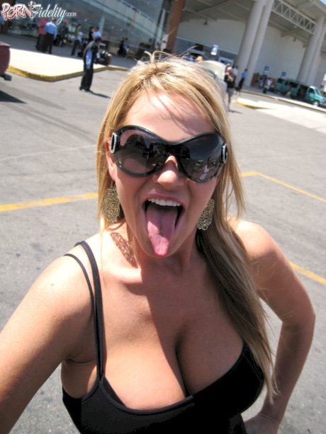 Busty Mexican Sienna West gets hot creampie in threesome with Kelly & Ryan
