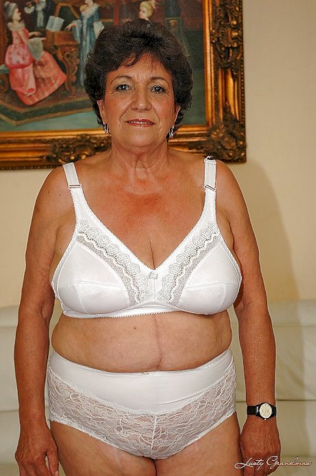 Fatty granny in lingerie gets naked to show her wet cunt