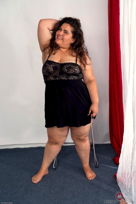 Chubby brunette Karla Lane displays her fat tight pussy up close