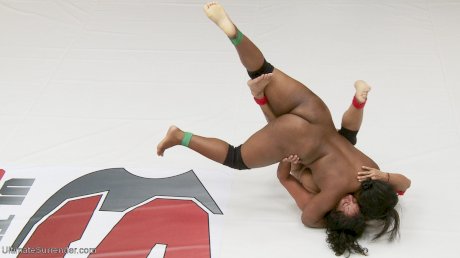 Wrestlers Izamar Gutierrez & Yasmine Loven strip & fuck during the fight