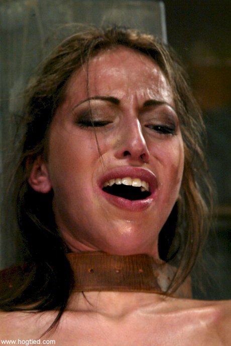 Naked babe in bondage Veronica Jett gets pounded by a machine dildo