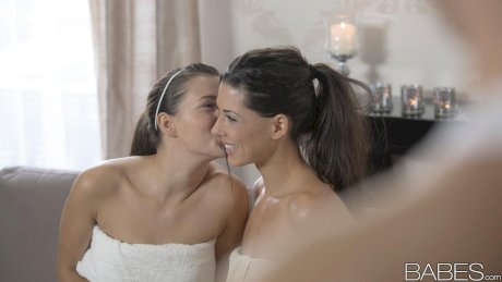 Two ravishing playgirls enjoy pleasuring a thick boner in a threesome