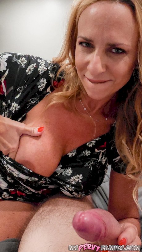 Busty mom Kenzi Foxx receives an internal cumshot from her stepson