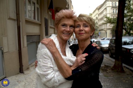 Old amateur women tangle with a young boy during a hardcore threesome