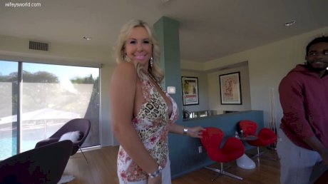 Busty wife Sandra Otterson is ready for cum in mouth after doggy style sex