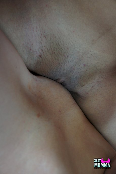 Teens Emily Kae and Selma eat each other's cunts in a 69 and scissor
