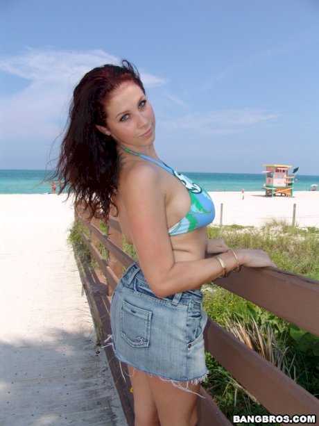 Tall big titted goddess Gianna Michaels blows and rides a giant white dick