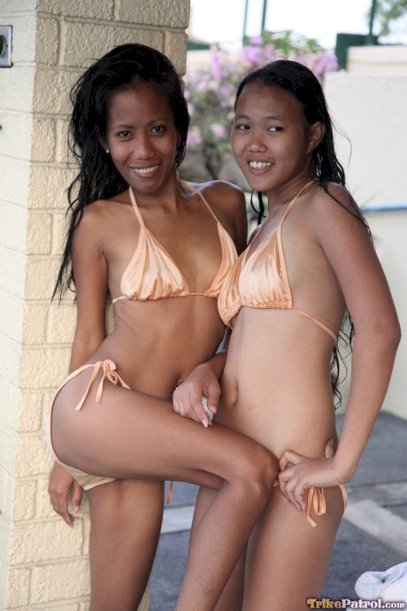 Beautiful Filipinas Jeremay & Mayka sharing a fat boner in a POV 3some