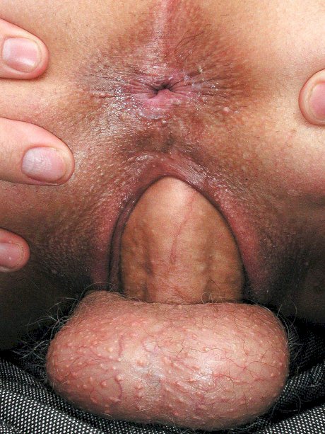 Hot mature gets her twat filled by an old man's dong on a couch
