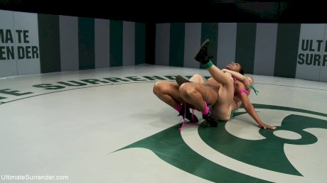 Ultimate Surrender Dee Williams, Mia Stiletto