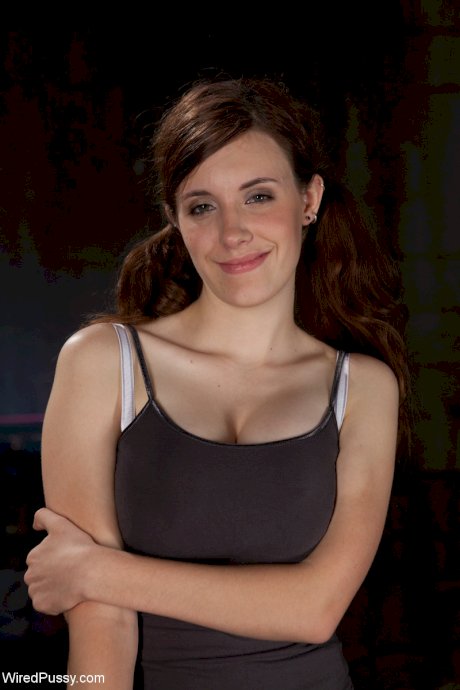 Wired Pussy Bobbi Starr, Iona Grace