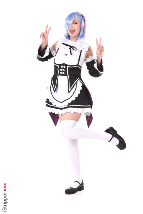 Cute girl Sia Siberia dildos her pussy while adorned in cosplay attire