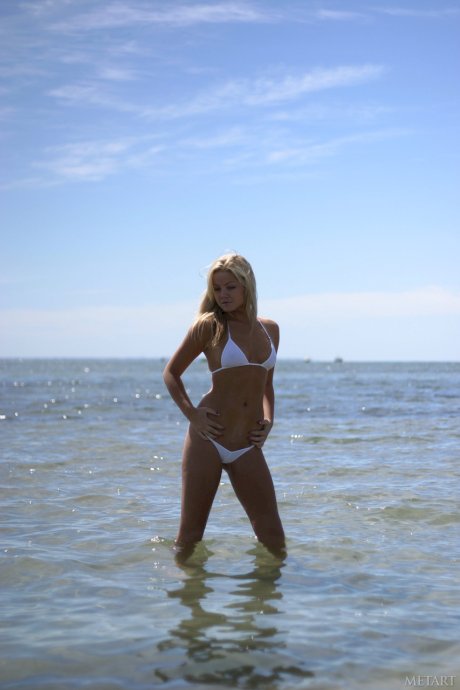 Met Art Maya B